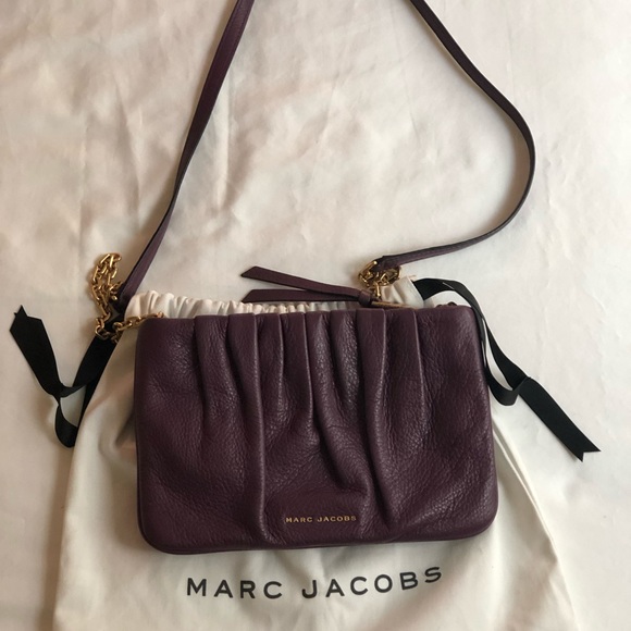 Marc Jacobs Handbags - Marc Jacobs Gathered Pouch With Chain